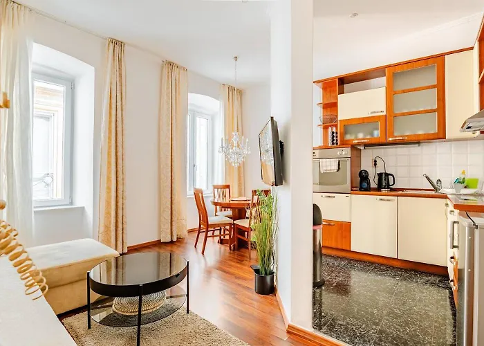 La Petite Ντουμπρόβνικ